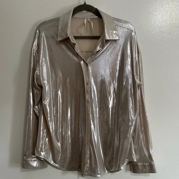 Anthropologie The Gillian Liquid Shine Button Down Shirt, Size XL - Picture 3 of 9